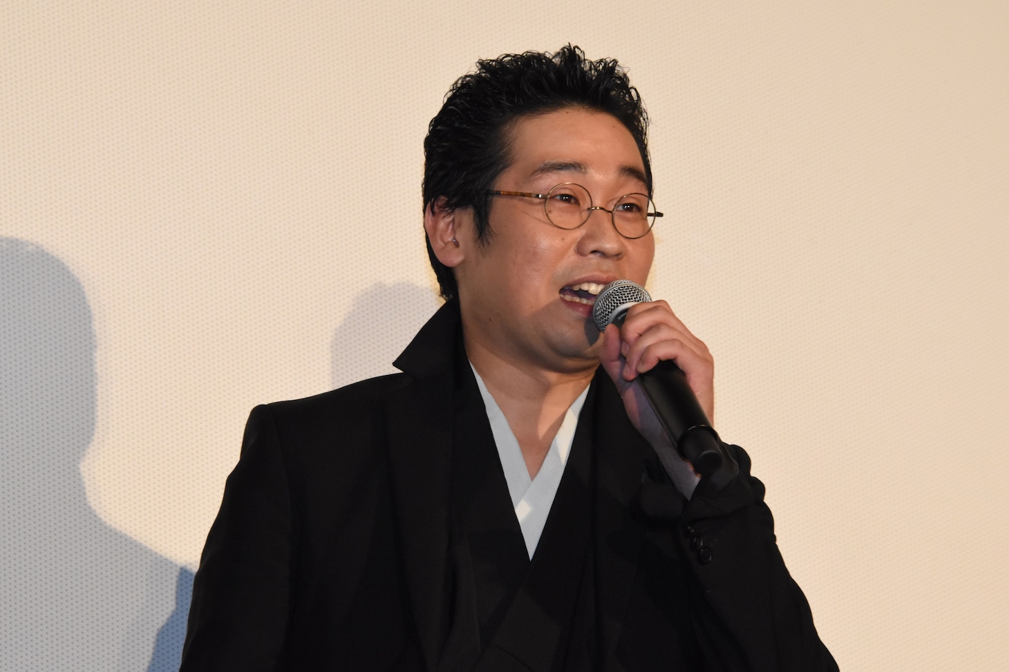 前野朋哉
