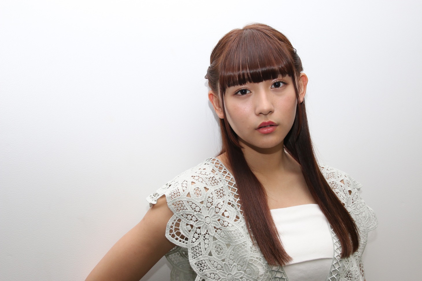 浅川梨奈