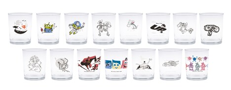 E賞景品の「コレクショングラス」。（計15種類）。