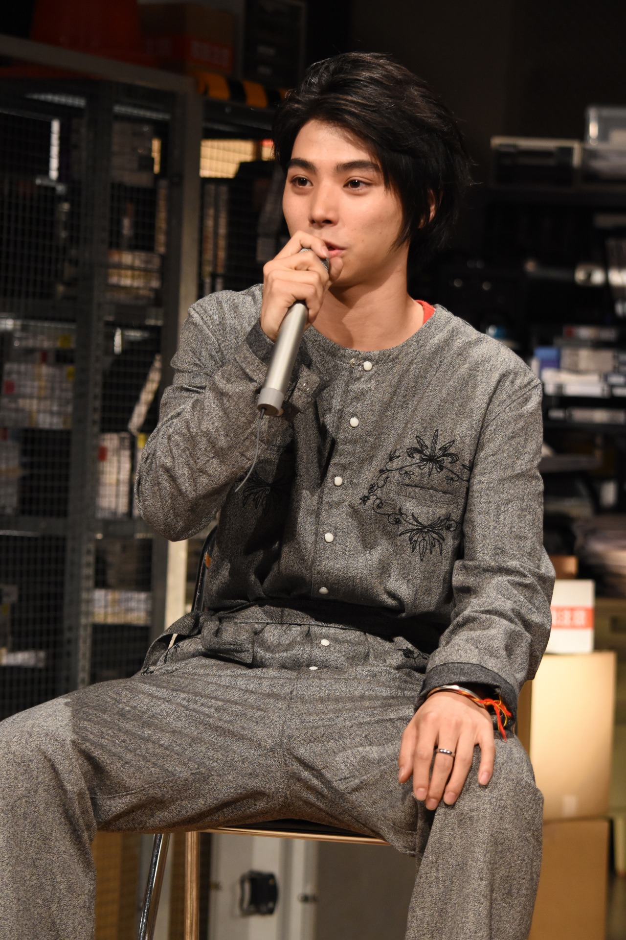 村上虹郎