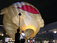 ニャース気球お披露目会の様子。