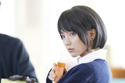 「覆面系ノイズ」より、真野恵里菜演じる深桜。