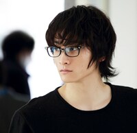 「覆面系ノイズ」より、小関裕太演じるモモ。