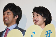 左から三浦貴大、門脇麦。