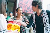 根本宗子脚本、山岸聖太監督「彼女が風俗嬢になった男」より。