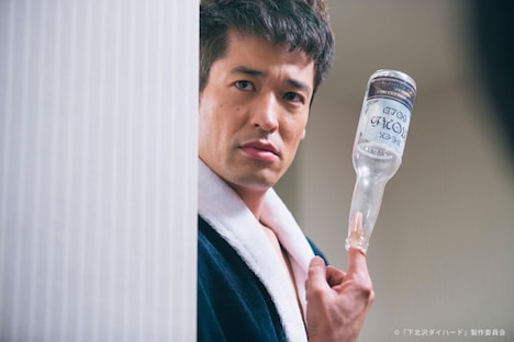 「下北沢ダイハード」より「手がビンになった男」。