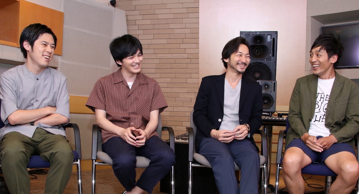 左から好井まさお、林遣都、波岡一喜、村田秀亮。