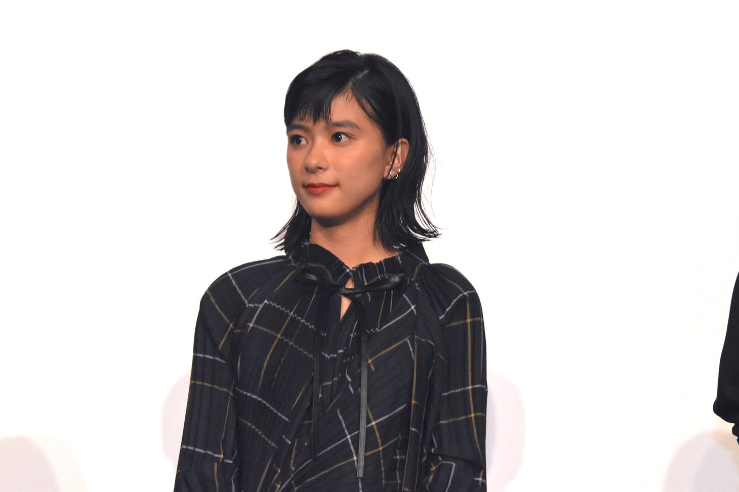 芳根京子