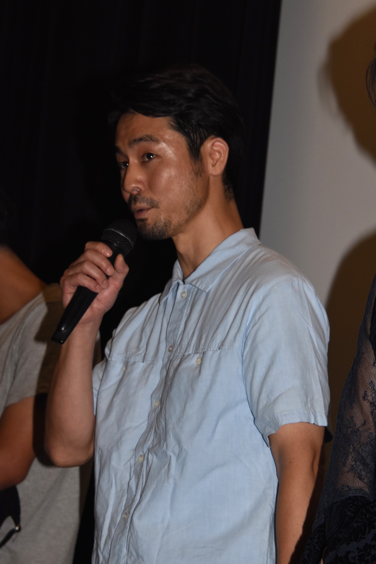 足立智充