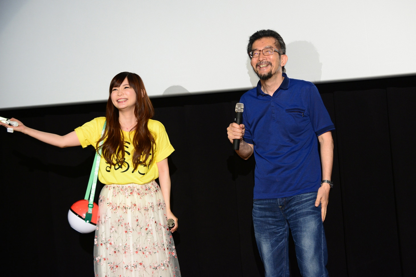 観客からのアンコールの声にほほえむ中川翔子と湯山邦彦。