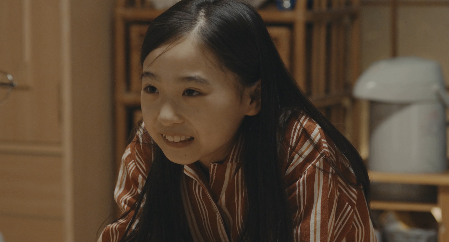 「望郷」より伊東蒼。