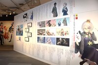 展覧会「西尾維新大辞展」東京会場の様子。