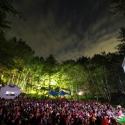 八ヶ岳で野外上映会「星空の映画祭」開催、「君の名は。」「ラ・ラ・ランド」など