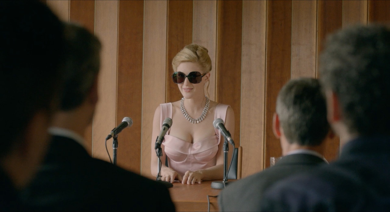 36歳で自殺した元高級エスコートガール作家、ネリー・アルカンの生涯描く映画公開