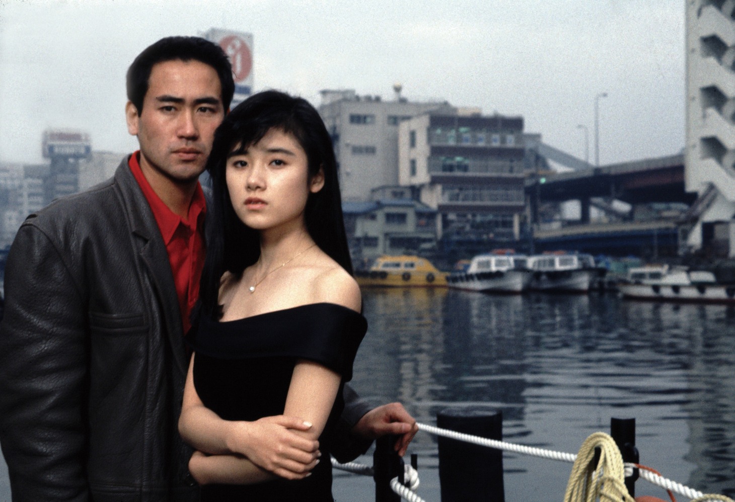 「黒いドレスの女」 (c)KADOKAWA 1987