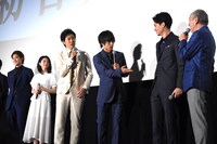 「東京喰種 トーキョーグール」初日舞台挨拶の様子。