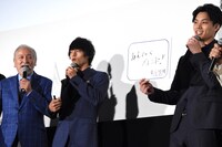 「東京喰種 トーキョーグール」初日舞台挨拶の様子。
