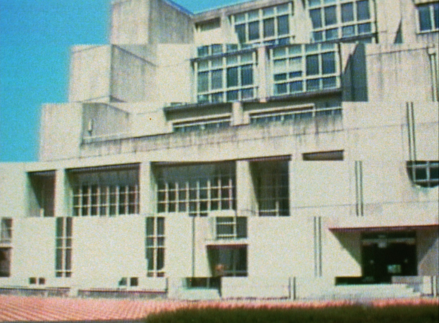 「シフト＝断層」 (c)Toshio Matsumoto