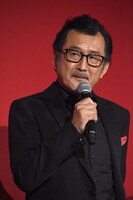 吉田鋼太郎