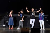 左からM・A・O、中井和哉、大塚明夫、神谷浩史。