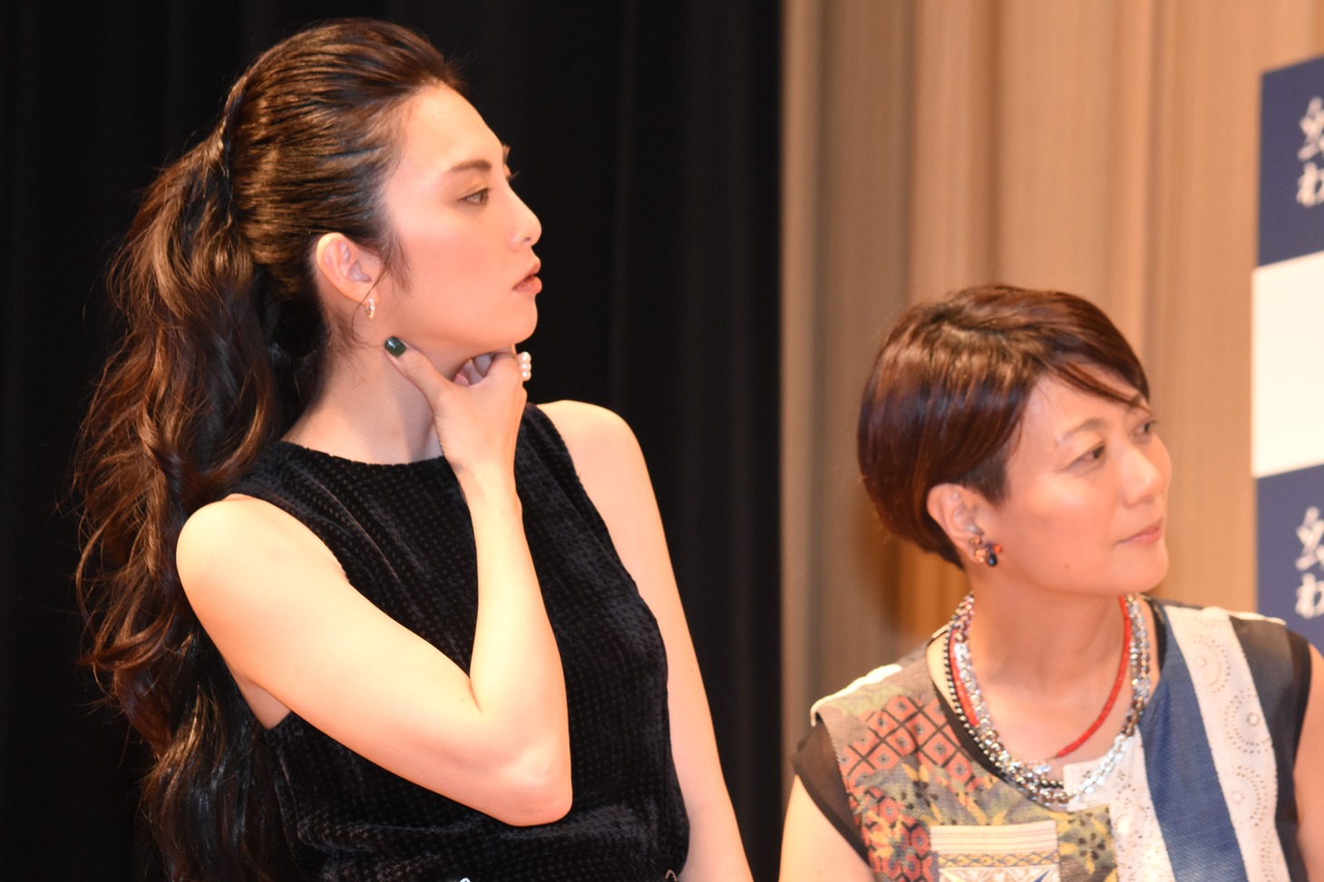 「幼な子われらに生まれ」完成披露試写会の様子。