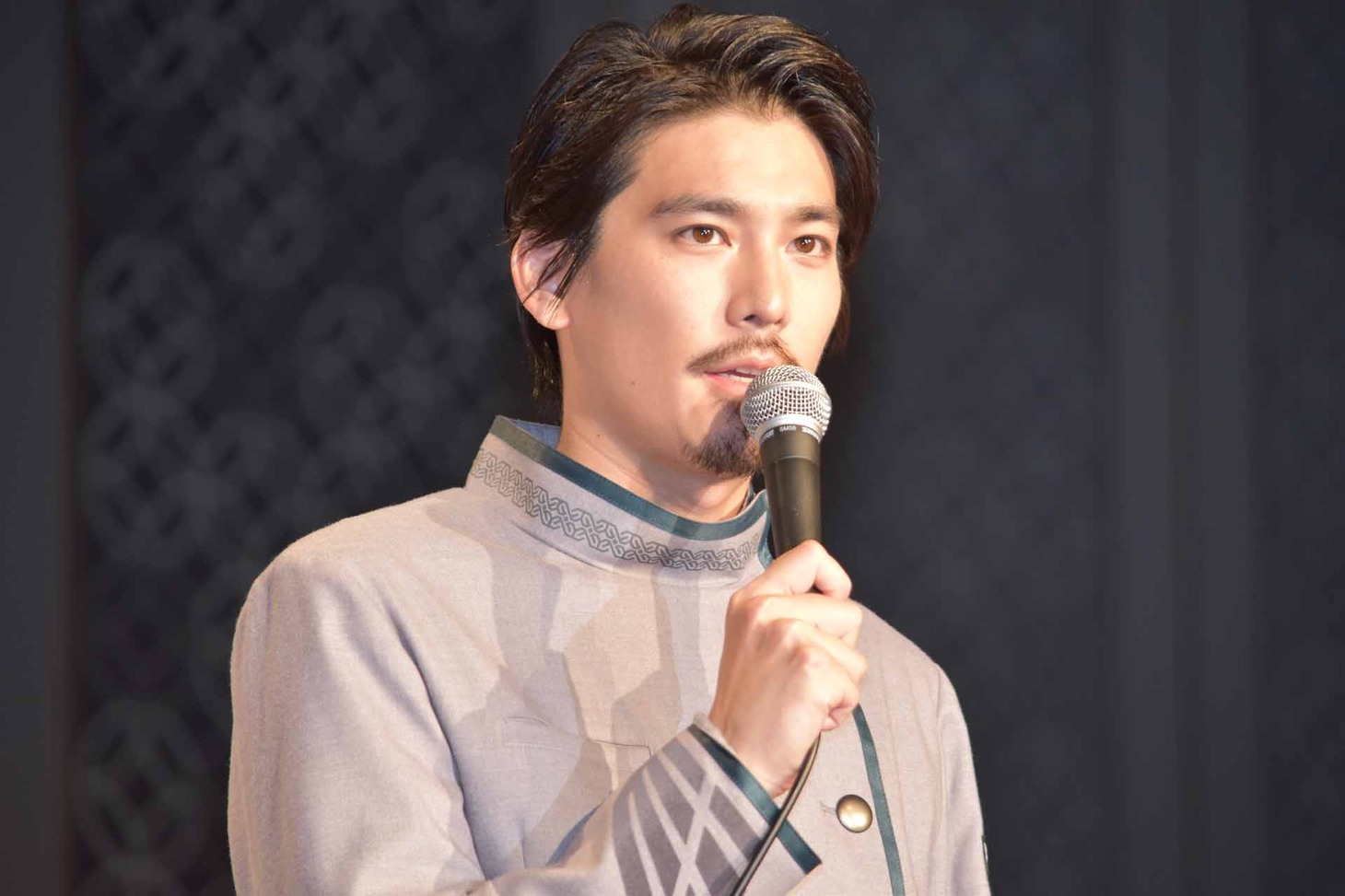 水上剣星