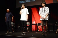 左から湯浅政明、内山昂輝、村瀬歩。