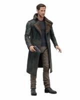 「ブレードランナー 2049 / 7インチ アクションフィギュア シリーズ1：2種セット」より、ライアン・ゴズリング演じるK。