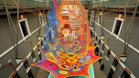 「YARN 人生を彩る糸」