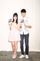 左からウー・シンティ、ディノ・リー。