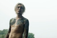 「全員死刑」より。