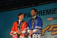 「スパイダーマン：ホームカミング」ジャパンプレミアイベントにて、左からトム・ホランド、ジョン・ワッツ。