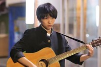 「サイモン＆タダタカシ」より、須賀健太演じるタダタカシ。