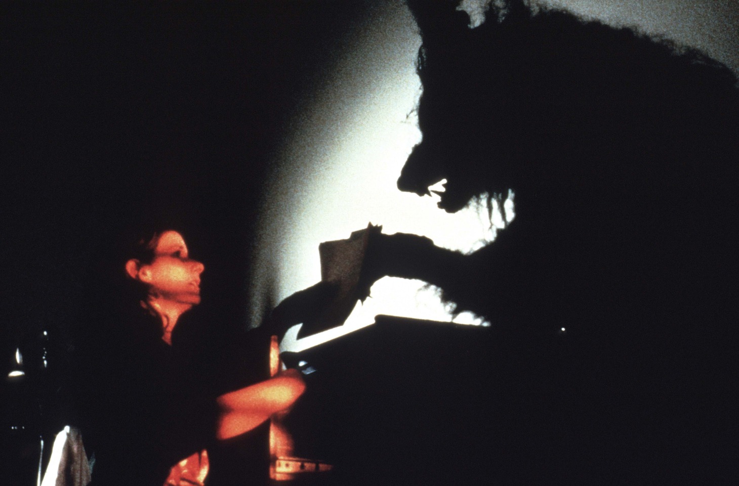 「ハウリング」