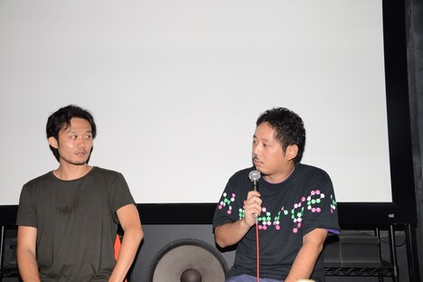 左から福永壮志、入江悠。