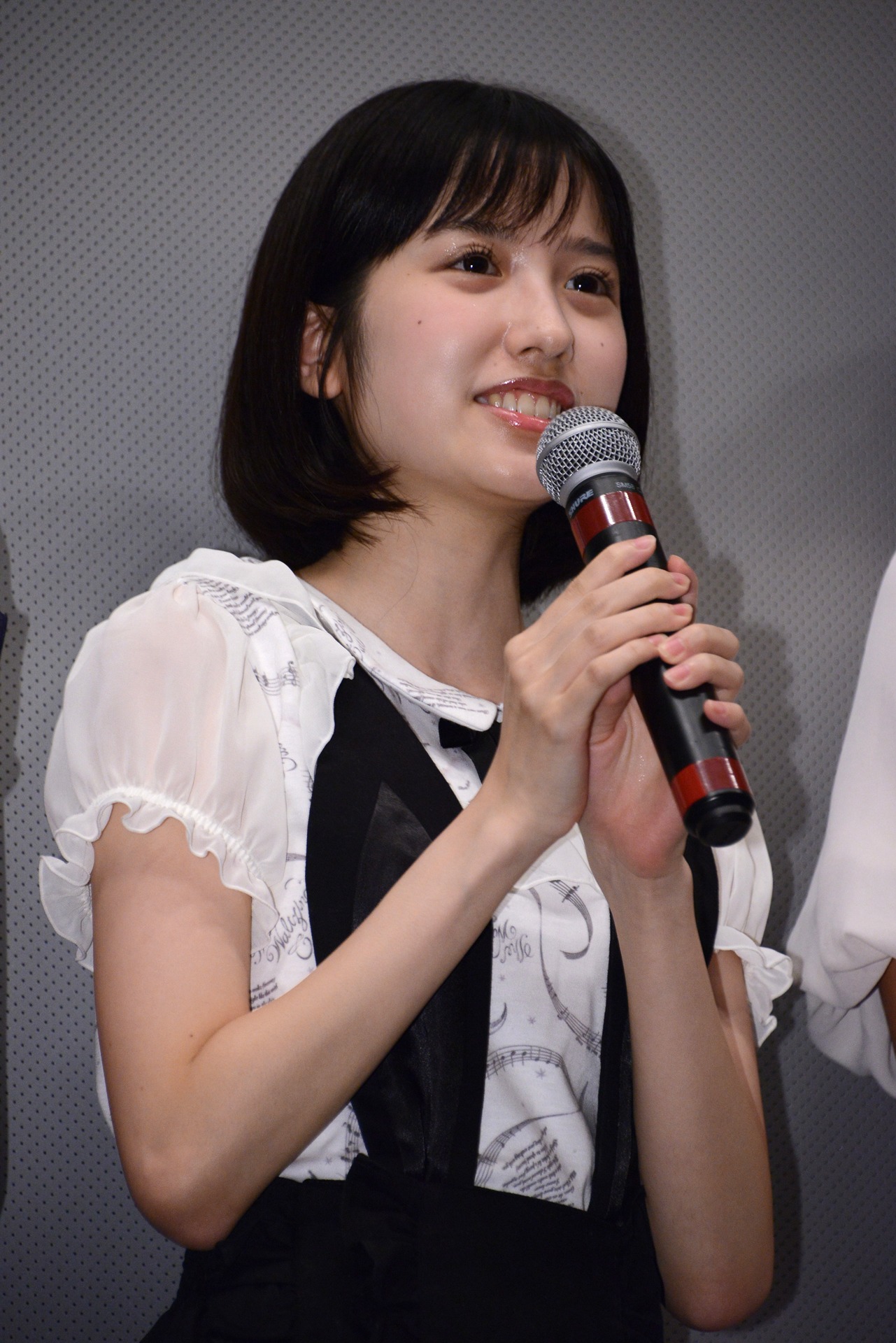 牧原ゆゆ