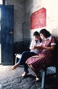 「プラットホーム」 (c)2000 バンダイビジュアル・オフィス北野