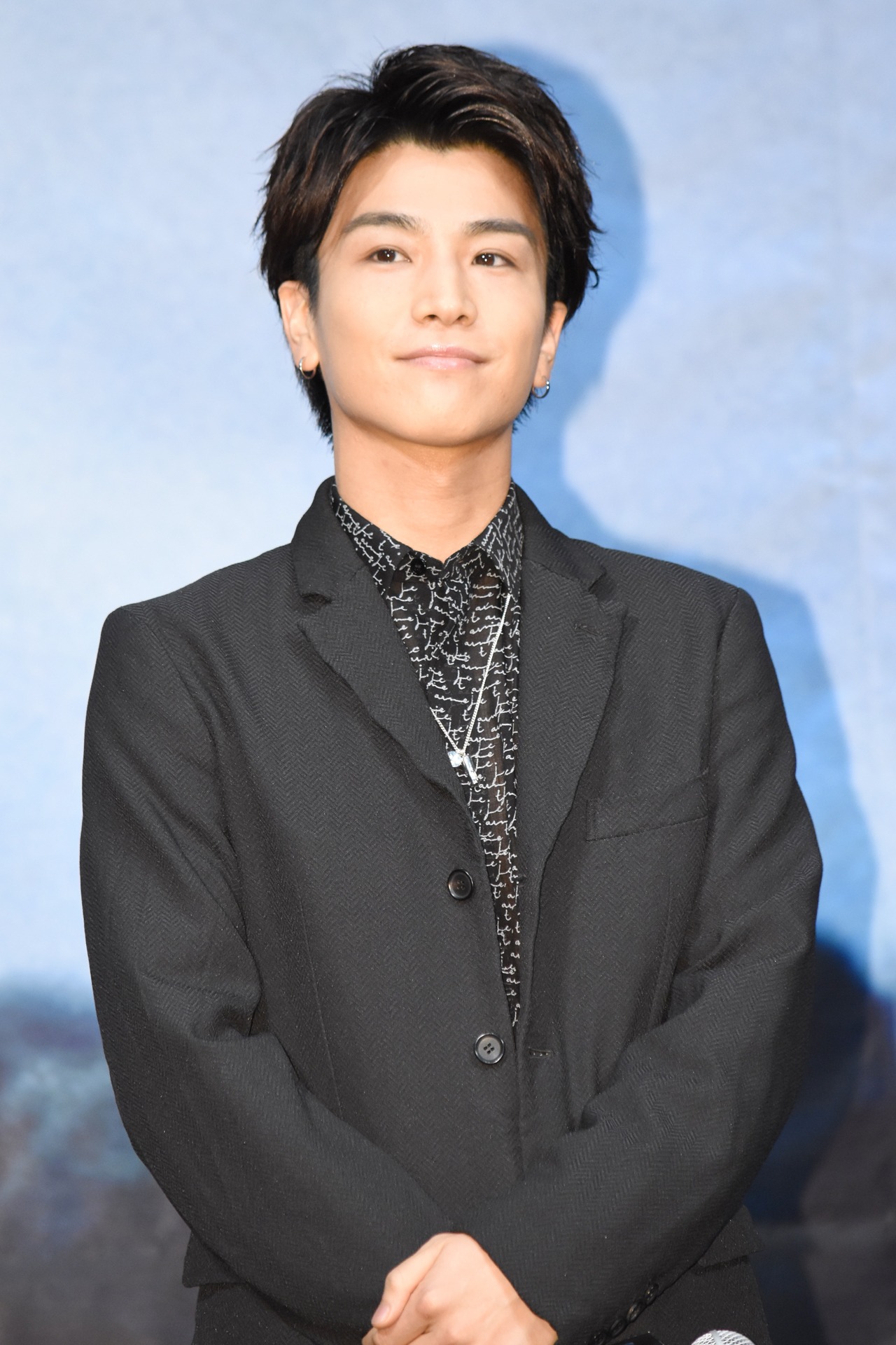 岩田剛典