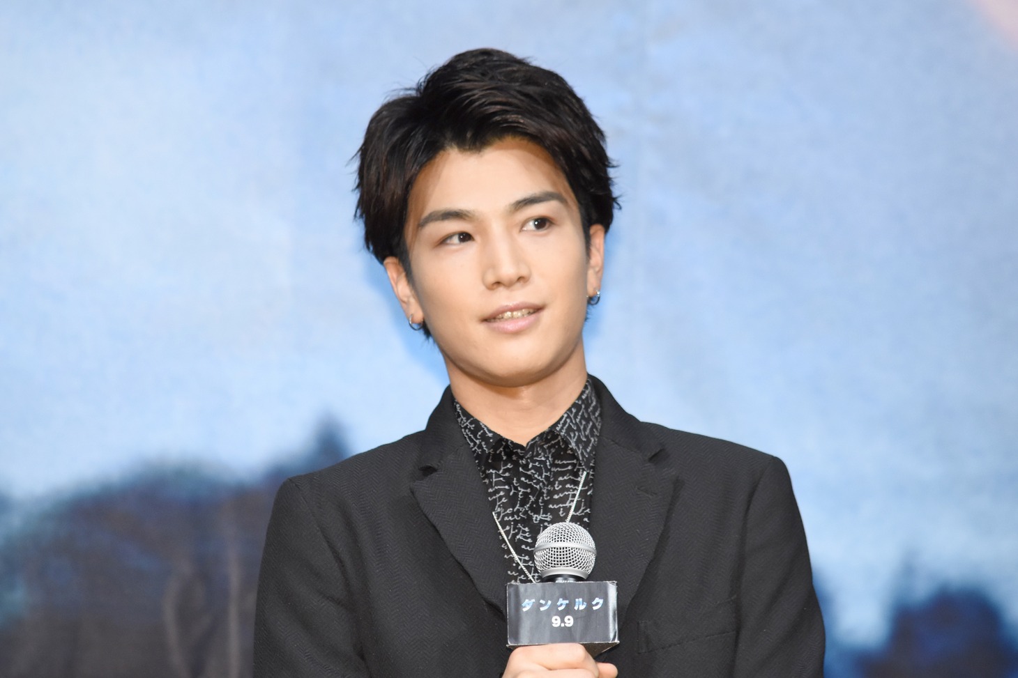 岩田剛典