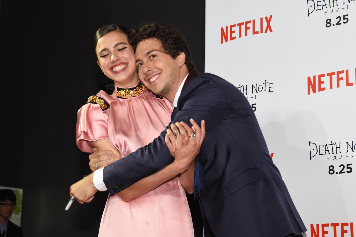 ナット・ウルフ（右）とマーガレット・クアリー（左）。