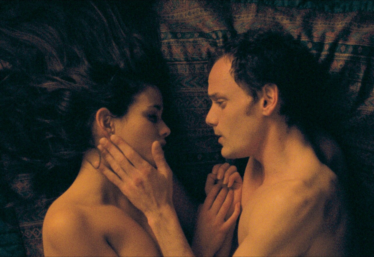 アントン・イェルチン主演×ジム・ジャームッシュ製作総指揮の「ポルト」日本版予告