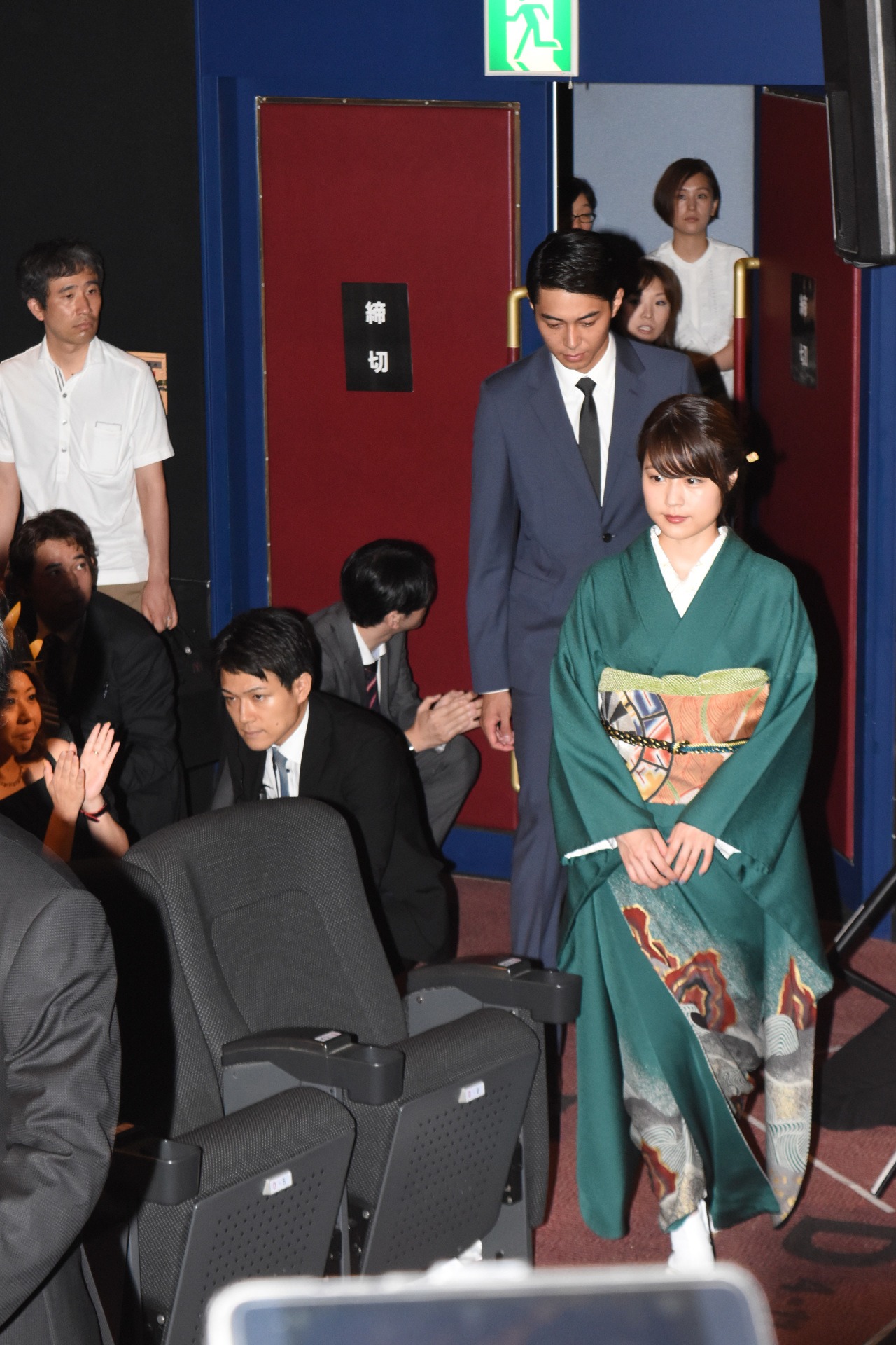 「関ヶ原」初日舞台挨拶の様子。