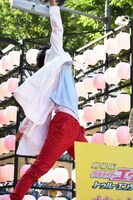 仮面ライダーエグゼイド ムテキゲーマーの変身を披露する飯島寛騎。