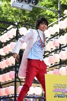 仮面ライダーエグゼイド ムテキゲーマーの変身を披露する飯島寛騎。