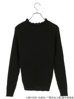 「夏目友人帳 フリルハイネックニットプルオーバー」のブラック。