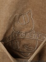 「夏目友人帳 ノースリーブワンピース」のグレージュ。