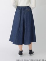 「夏目友人帳 レースアップデニムガウチョ」の着用イメージ。