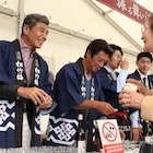 石原裕次郎記念館26年の歴史に幕、舘ひろしや神田正輝がファンに振る舞い酒