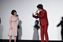 吉沢亮と自身の共演シーンについて、「あの手、どうだった？」と根本凪（左）に聞く山田裕貴（右）。