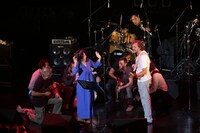 エミール・クストリッツァ＆ノー・スモーキング・オーケストラの来日公演の様子。